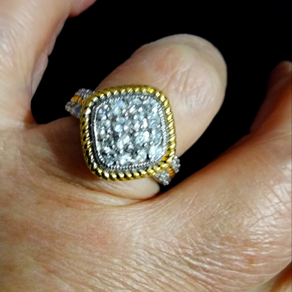 925 Sterling Silver Diamond Ring - Picture 8 of 10